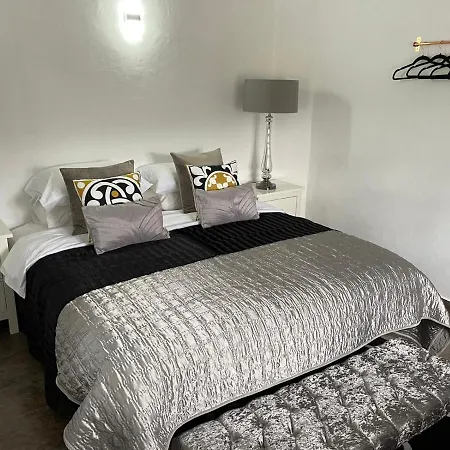 Casa Dolly Boutique Bed & Breakfast *